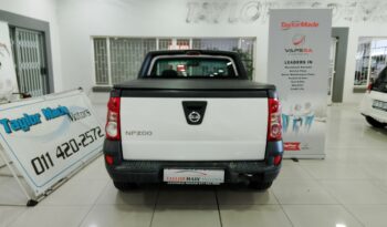 Nissan Np 200 1.6 A/C S/C P/U full