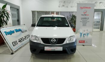 Nissan Np 200 1.6 A/C S/C P/U full