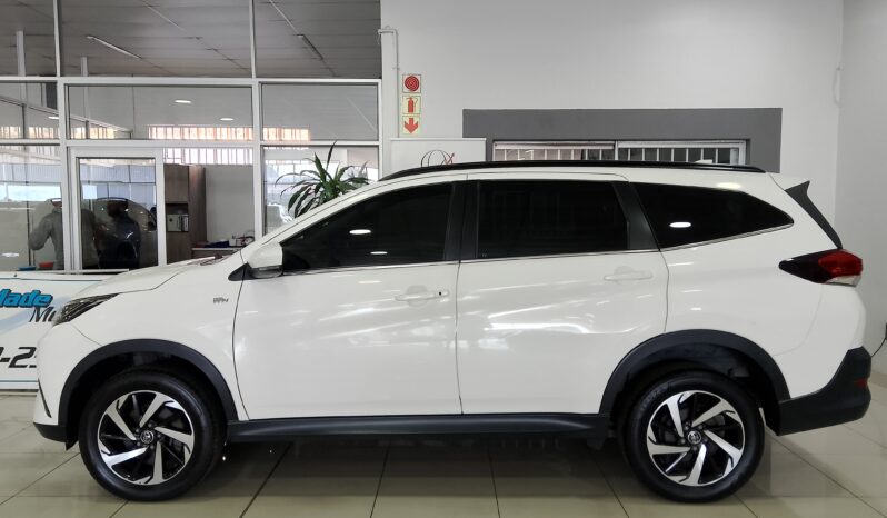 Toyota Rush 1.5 full