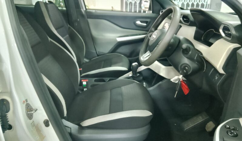 Nissan Magnite 1.0 Visia AMT full