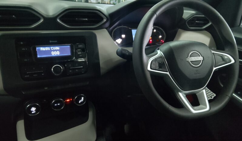 Nissan Magnite 1.0 Visia AMT full