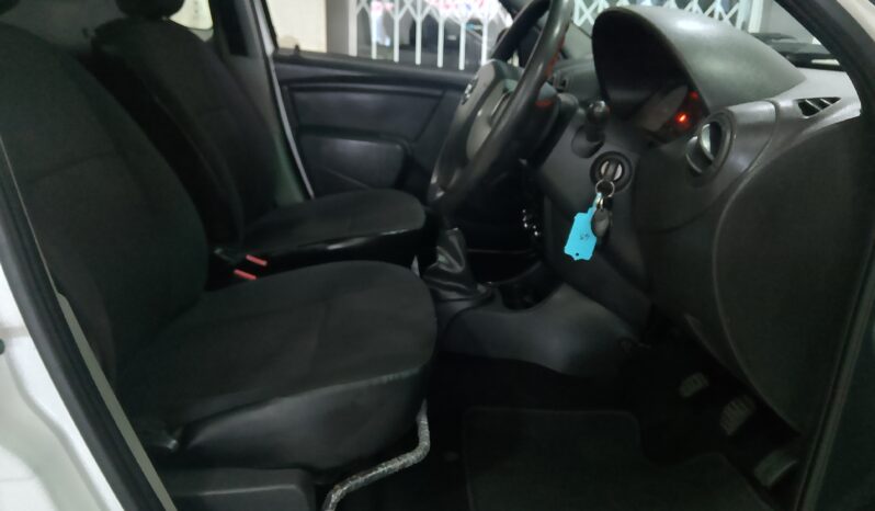Nissan Np 200 1.6 A/C Safety Pack P/U S/C full