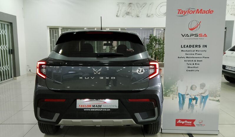 Mahindra XUV 3XO 1.2T MX3 A/T full