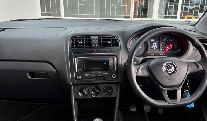 Volkswagen Polo Vivo 1.4 Trendline full