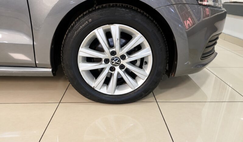 Volkswagen Polo Vivo 1.4 Trend 5DR full